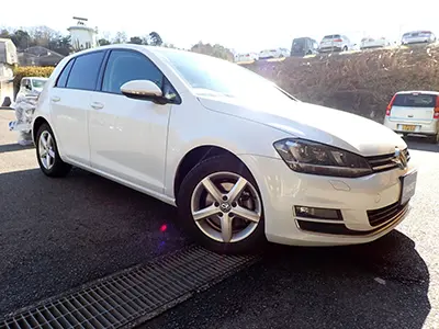 Black Japanese used car for sale at auction, suitable for Ireland roads